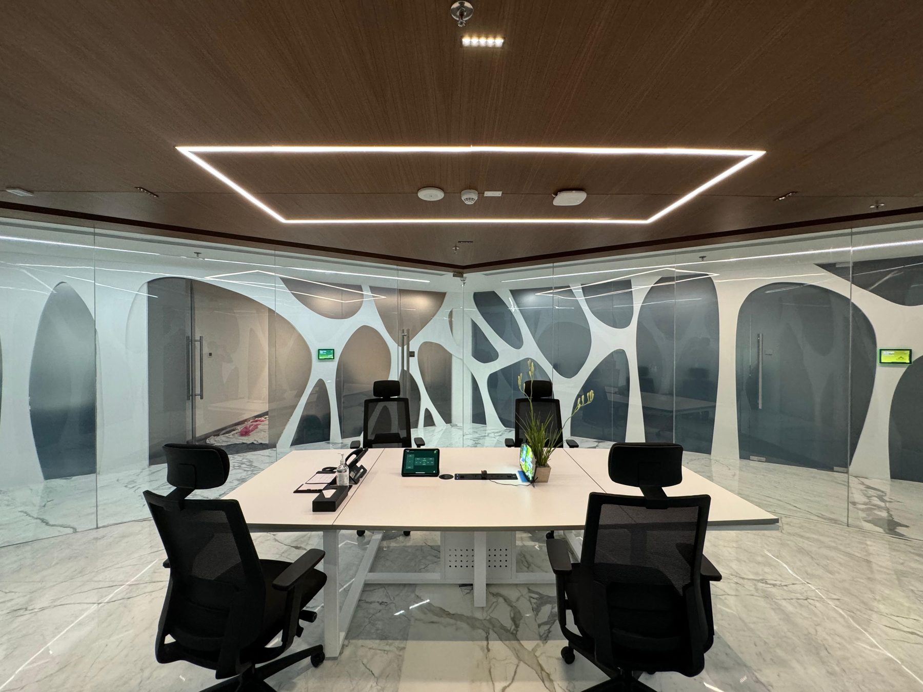 Executive Office DC lighting